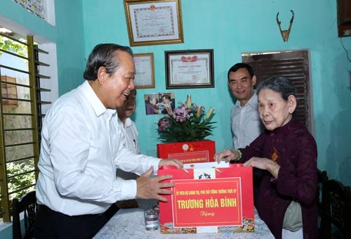 Chăm lo thiết thực, hỗ trợ tối đa các gia đình chính sách - ảnh 1